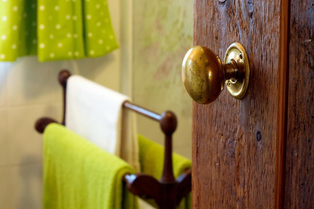 Colston Hall Farmhouse B&B Framlingham Room photo